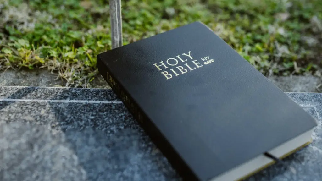 What does the bible say about public prayer?